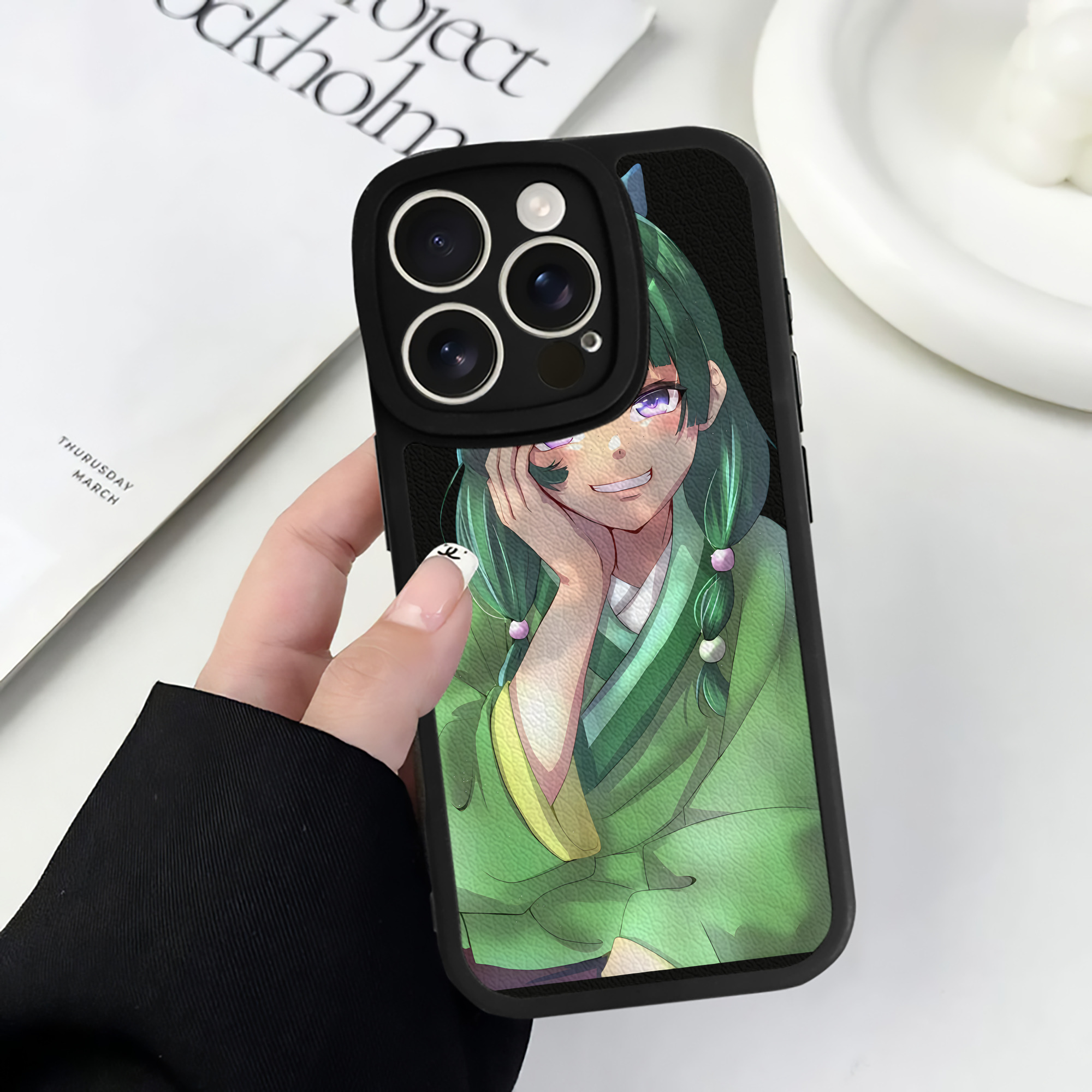 （画像用） 薬屋のひとりごと The Apothecary Diaries 【iPhone 16シリーズ対応】シリコンスマホケース（レザー調） 材質：シリコン
